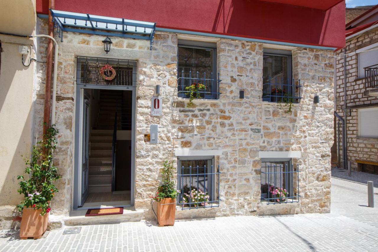 Οniro Comfort Living Ioannina Ngoại thất bức ảnh